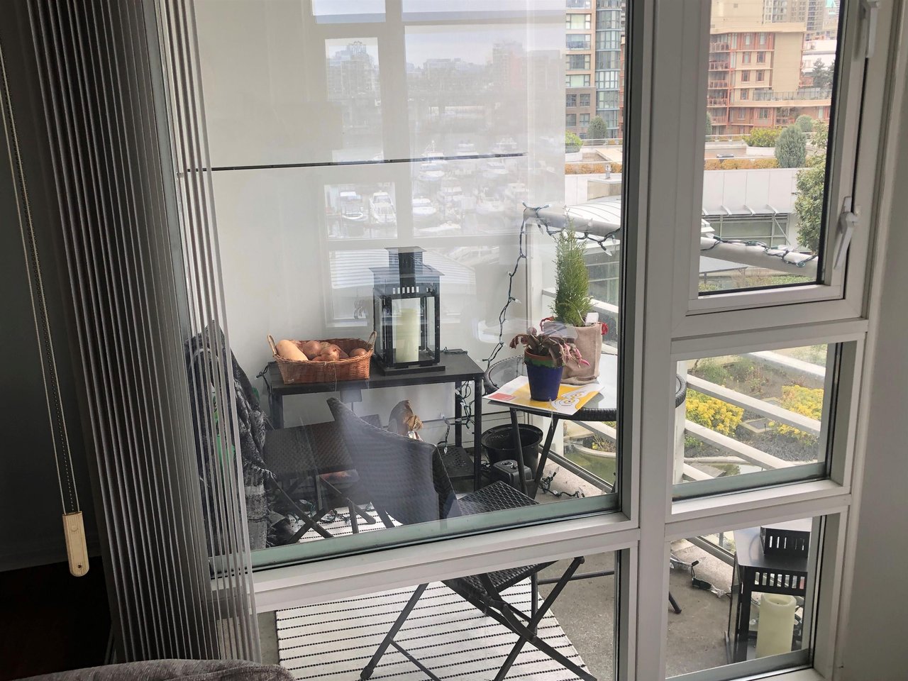 703-1199 Marinaside Cres