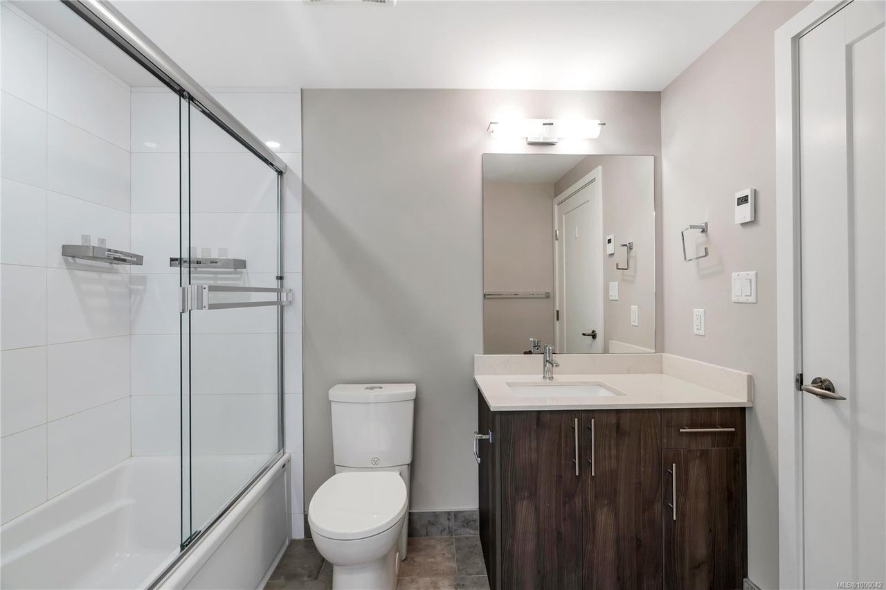 302-1016 Inverness Rd