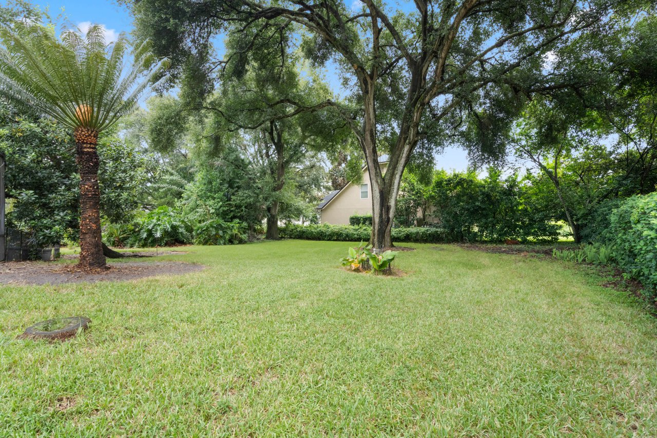 2563 CARTER GROVE CIRCLE