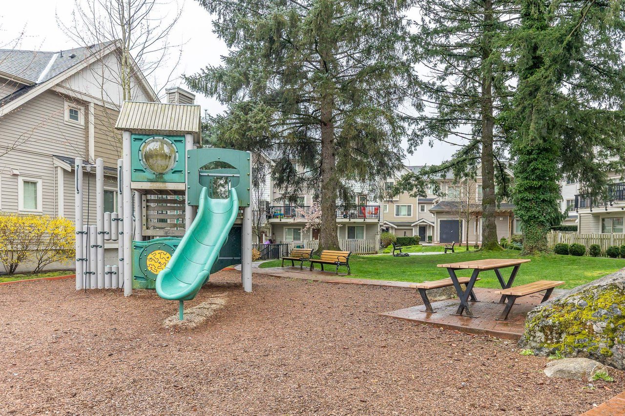 12-19097 64 Ave