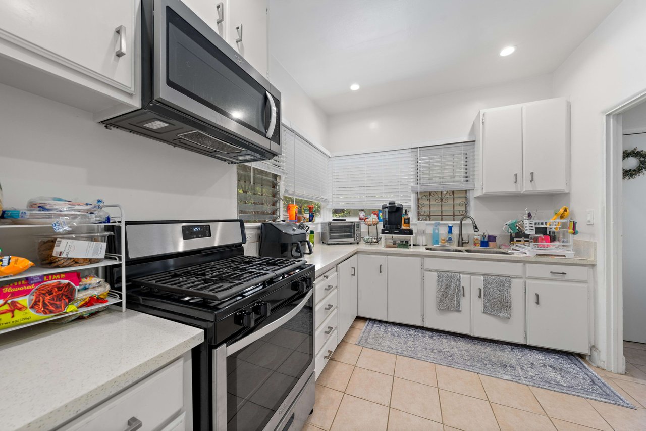 6120 Packard Street, South Carthay