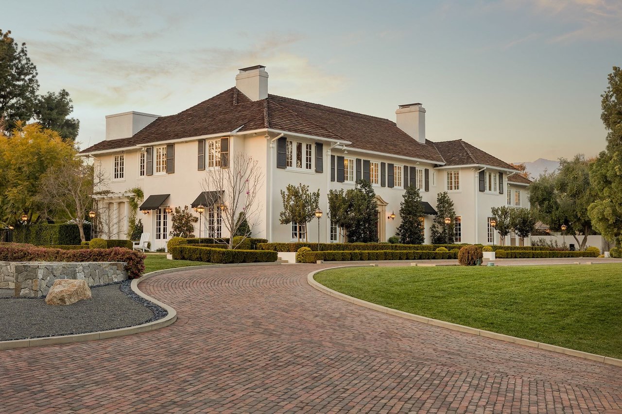 The Stunning 1916 Knoll House on 2 Oak Knoll Terrace, Pasadena
