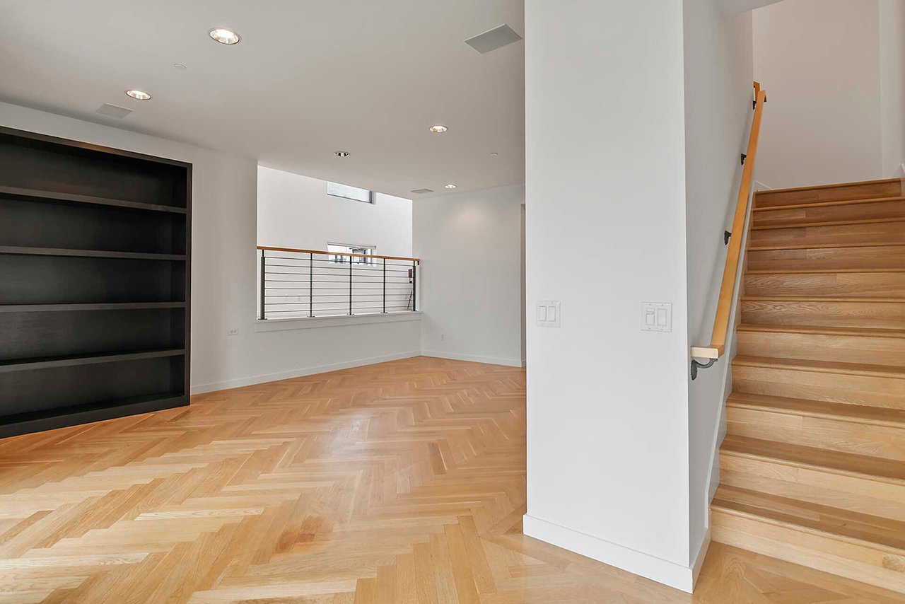 310 WASHINGTON BLVD Unit: 804