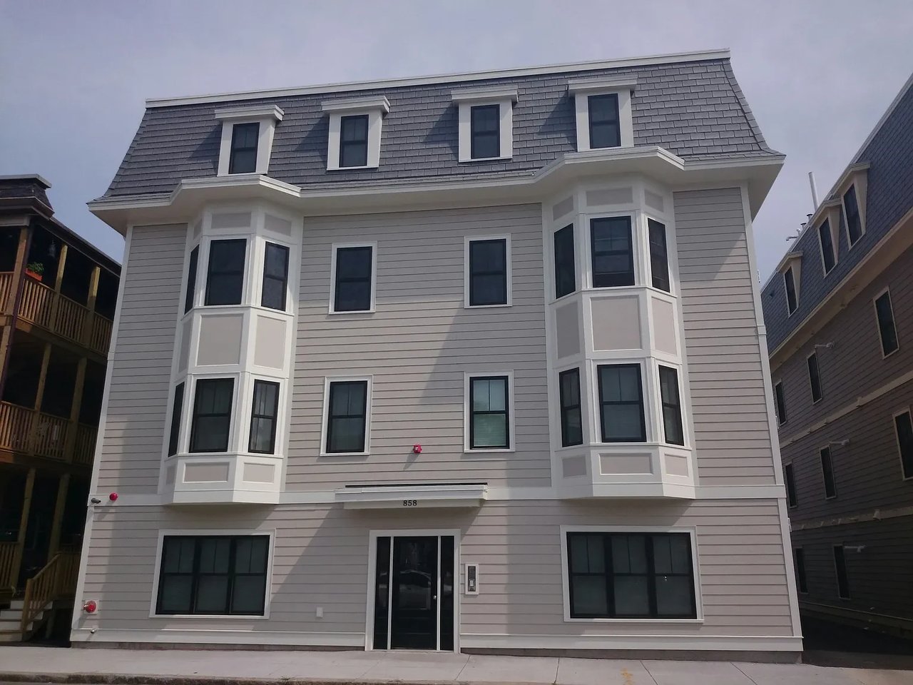 858 E 2nd St, #5