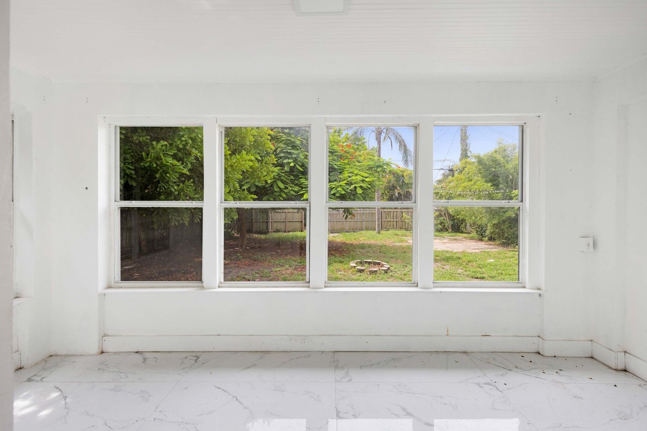 1844 Sheridan St Hollywood FL-33020