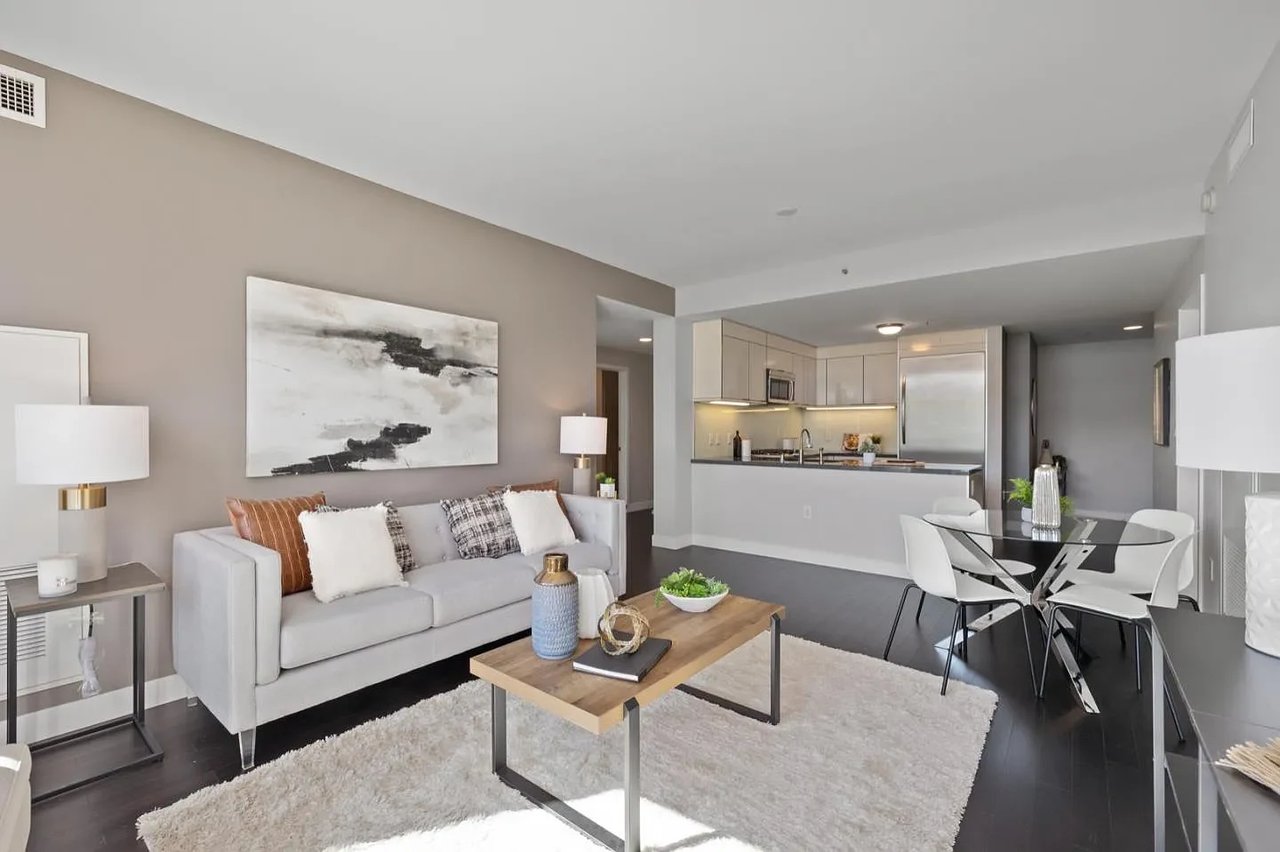 338 Spear St #10E