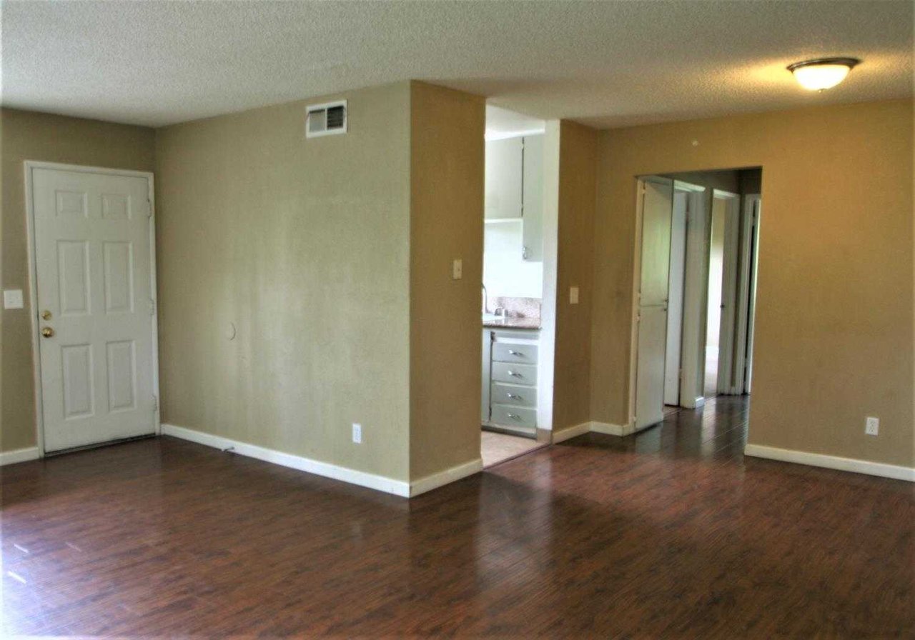 4772 Greenholme Drive Unit 4