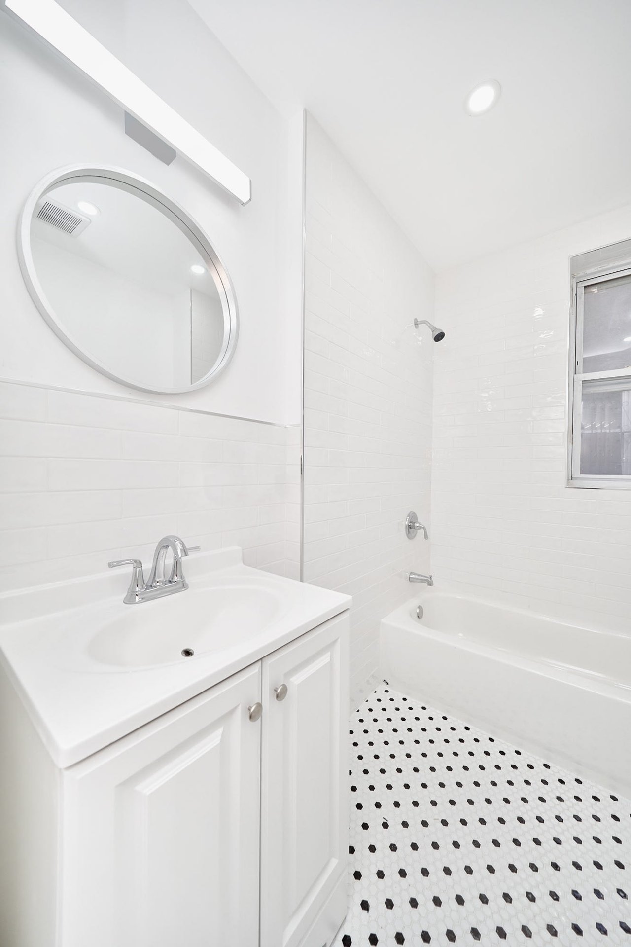 106 E 32nd Street Unit: #2