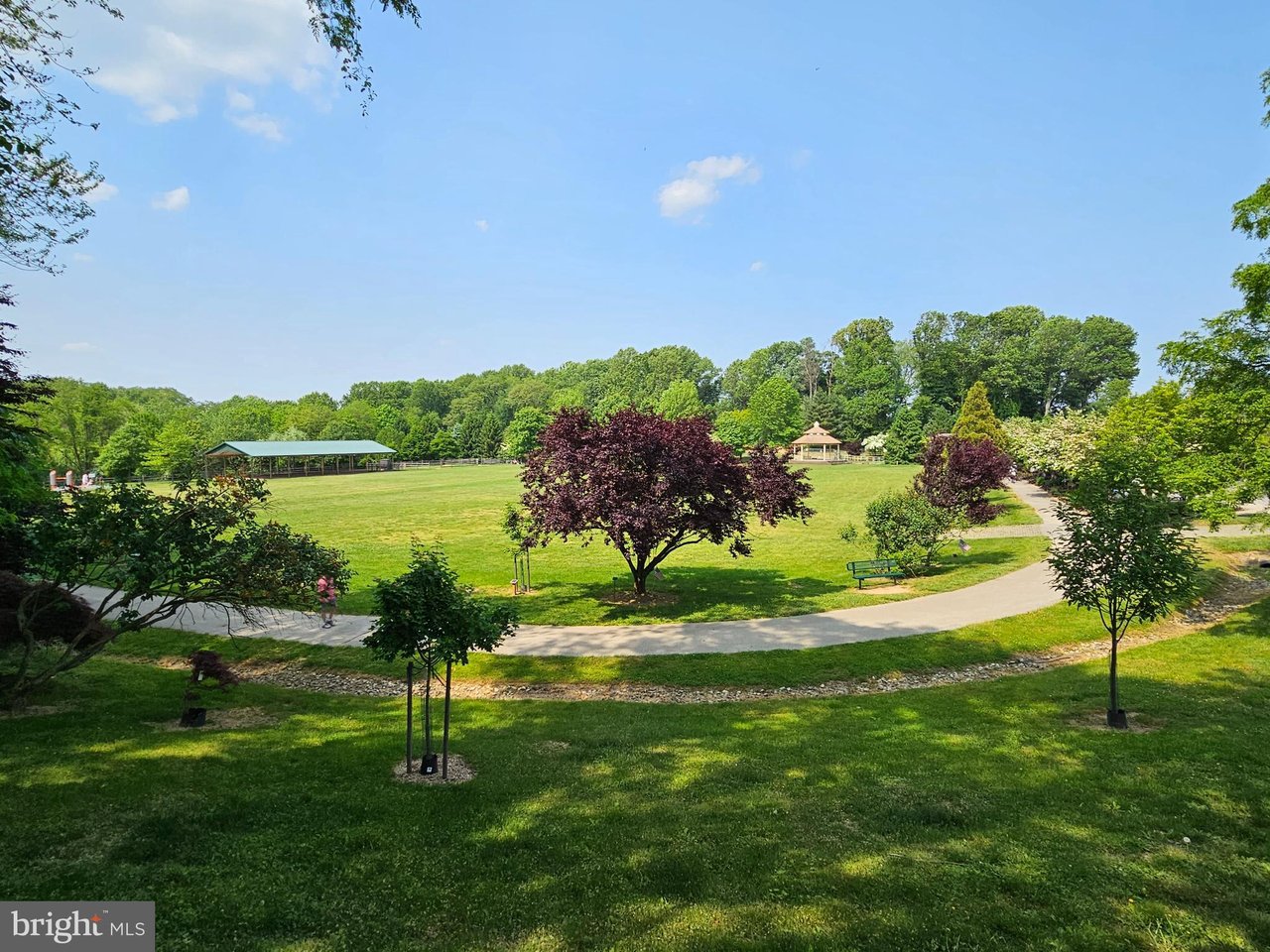 320 Rose Ln