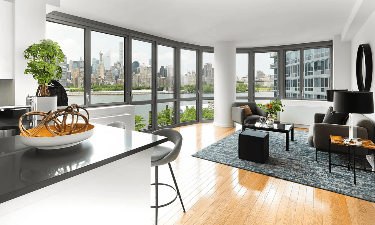 4610 Center Boulevard #523