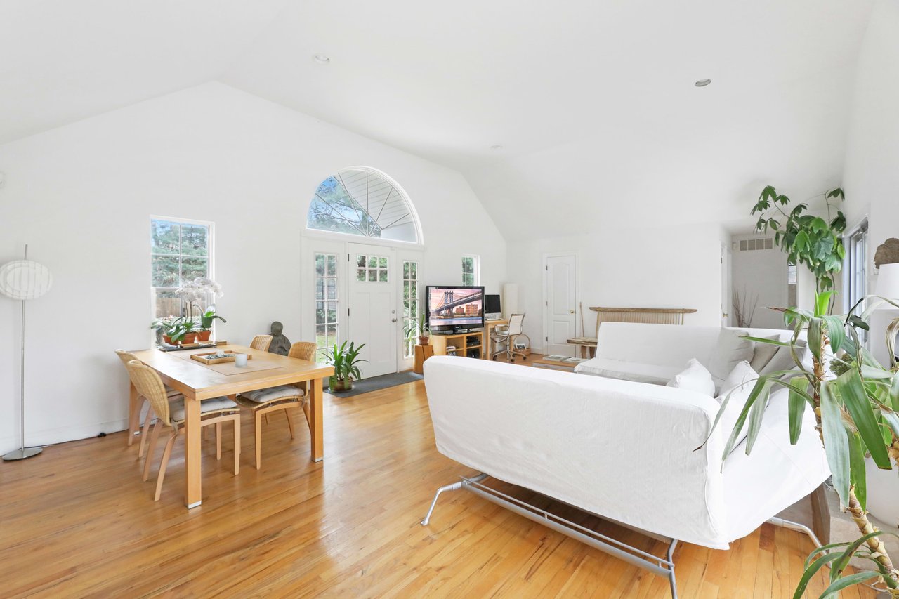 Undisclosed Address, East Quogue