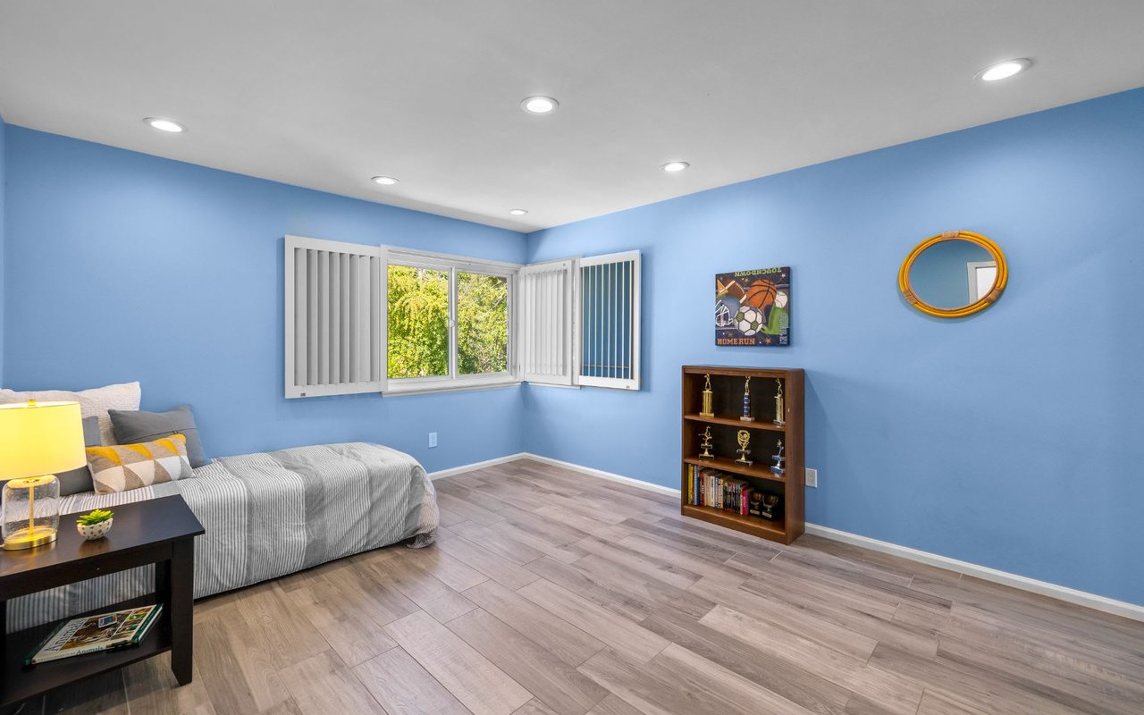 16 Quarterhorse Lane