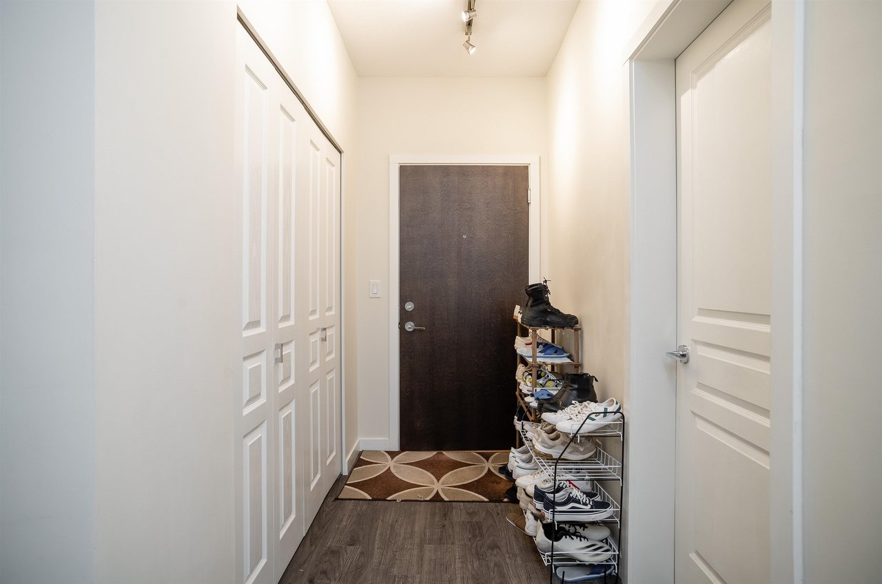 404-1151 Windsor Mews