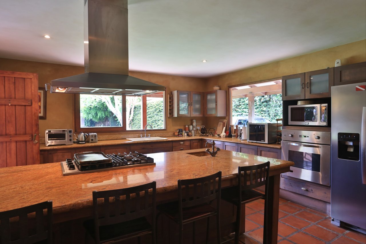 Asian Inspired Single Level Villa, Santa Ana, San Jose