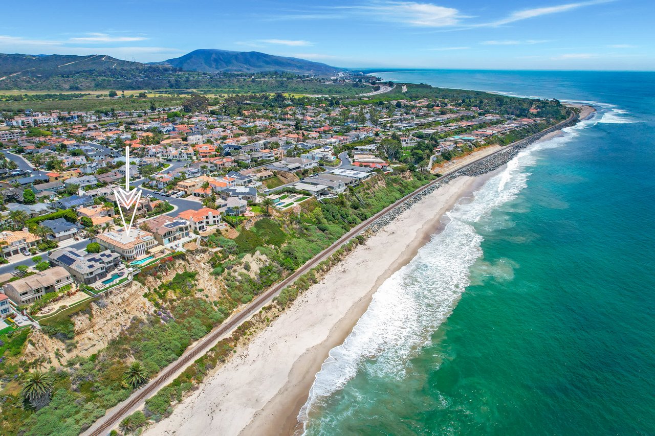 Bluff Front Ocean View Estate