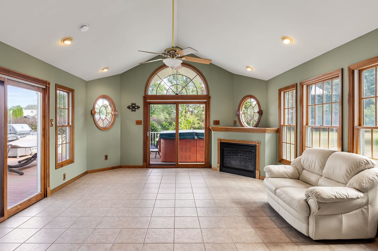 67 Spring Hill Dr