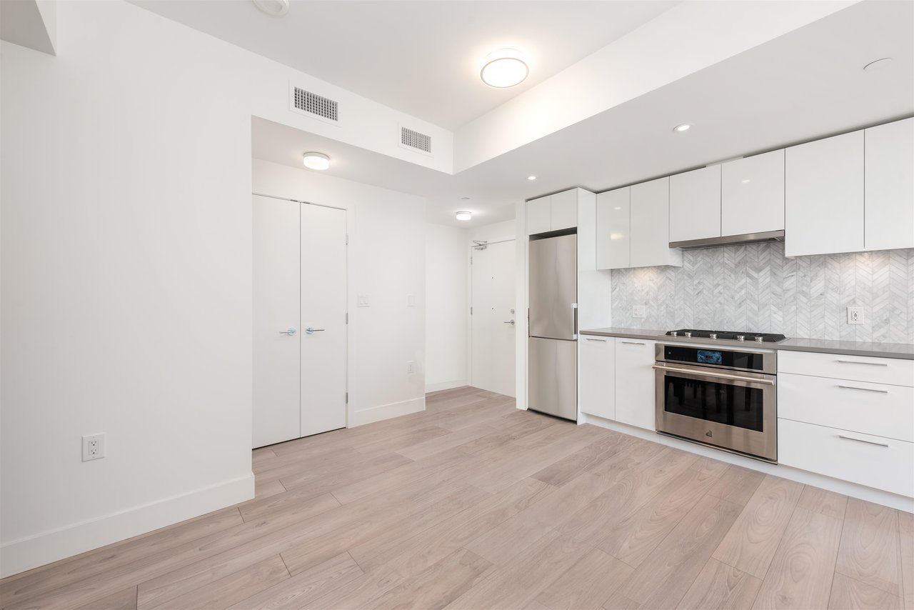 808-3581 E Kent Ave N Ave