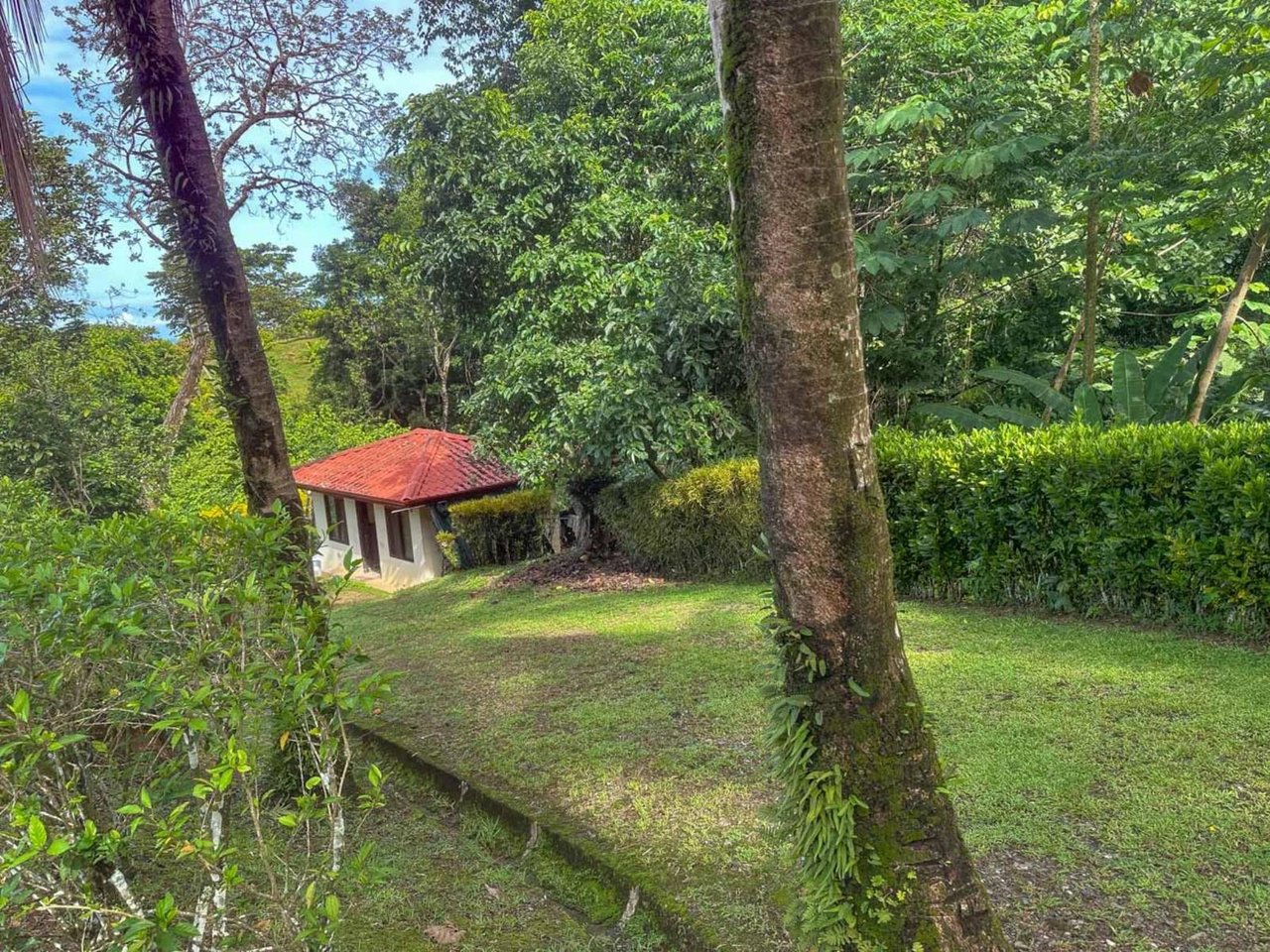 Secure Gated Villa Community, Ojochal, Puntarenas