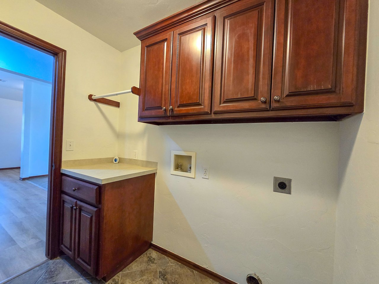 1211 Orchard Dr