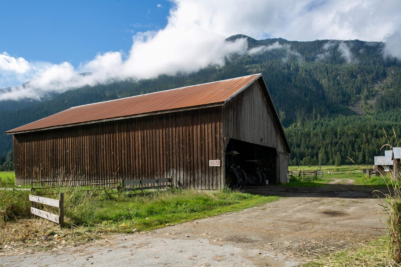 8573 Pemberton Meadows Rd