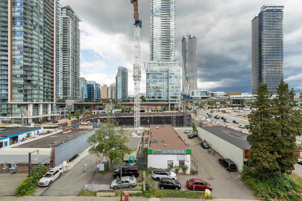 504-4468 Dawson St
