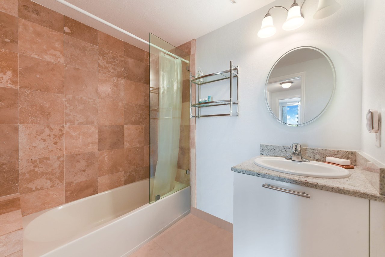 3339 Virginia Street Unit: PH-28