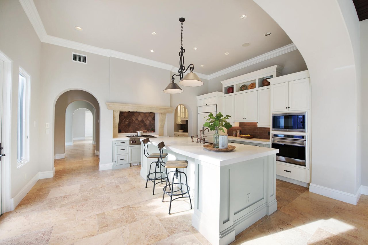 10838 Est Cortile CT