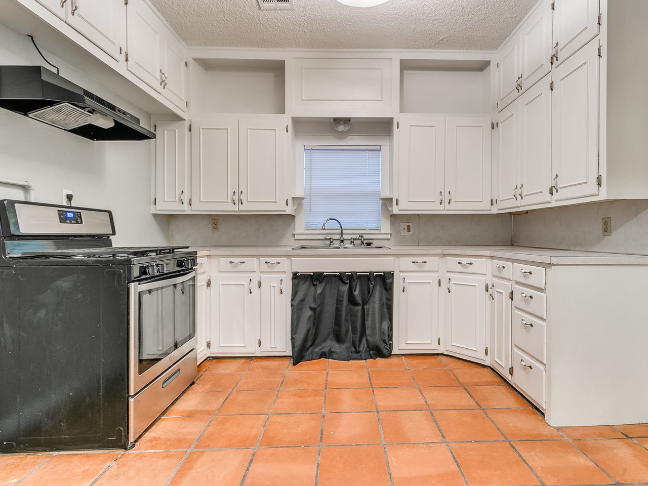 1313 N Beard Ave
