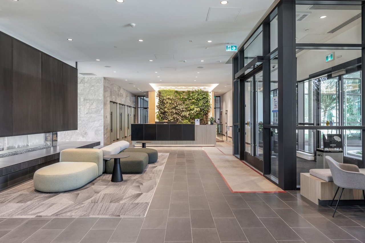 1210-3809 Evergreen Pl