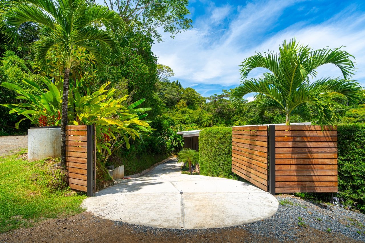 Oceanview Contemporary Luxury Estate, Ojochal, Puntarenas