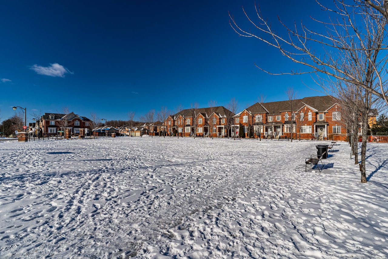 1218-11 Dunsheath Way