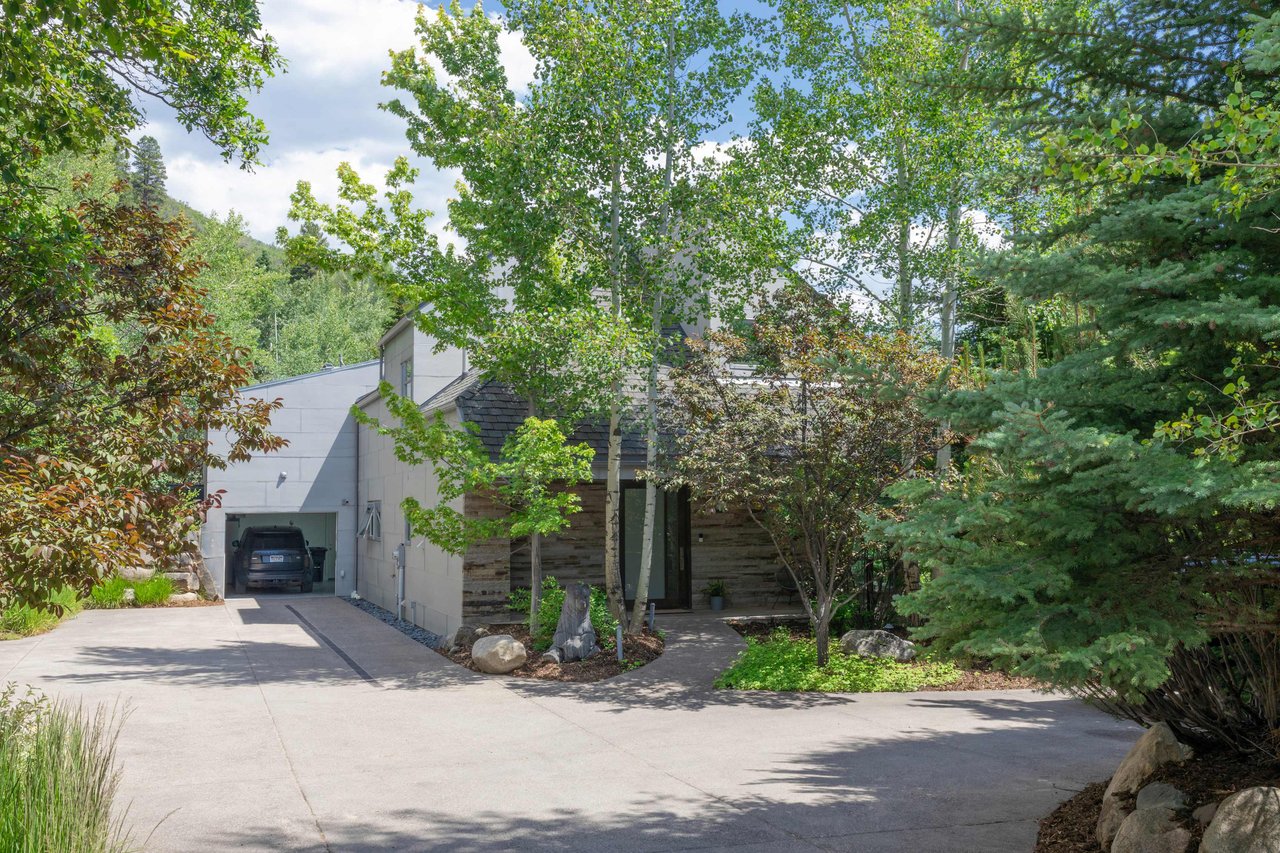 Spacious Modern Masterpiece in Aspen 