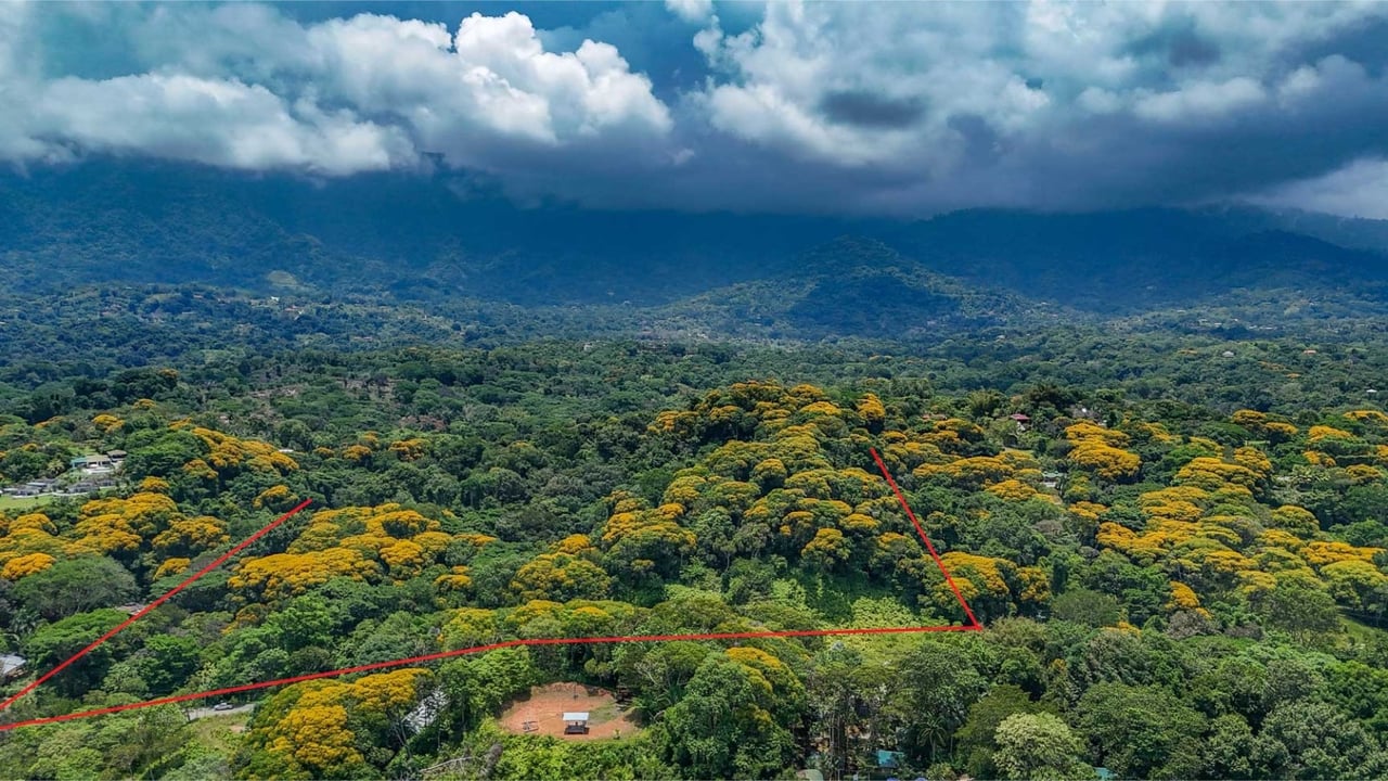 Oceanfront Highway Commercial Land, Ojochal, Puntarenas