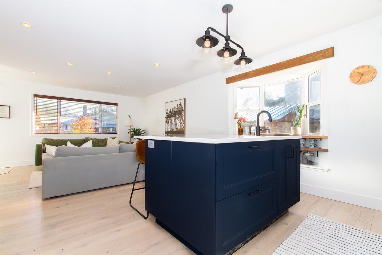 41551 Brennan Road, Squamish