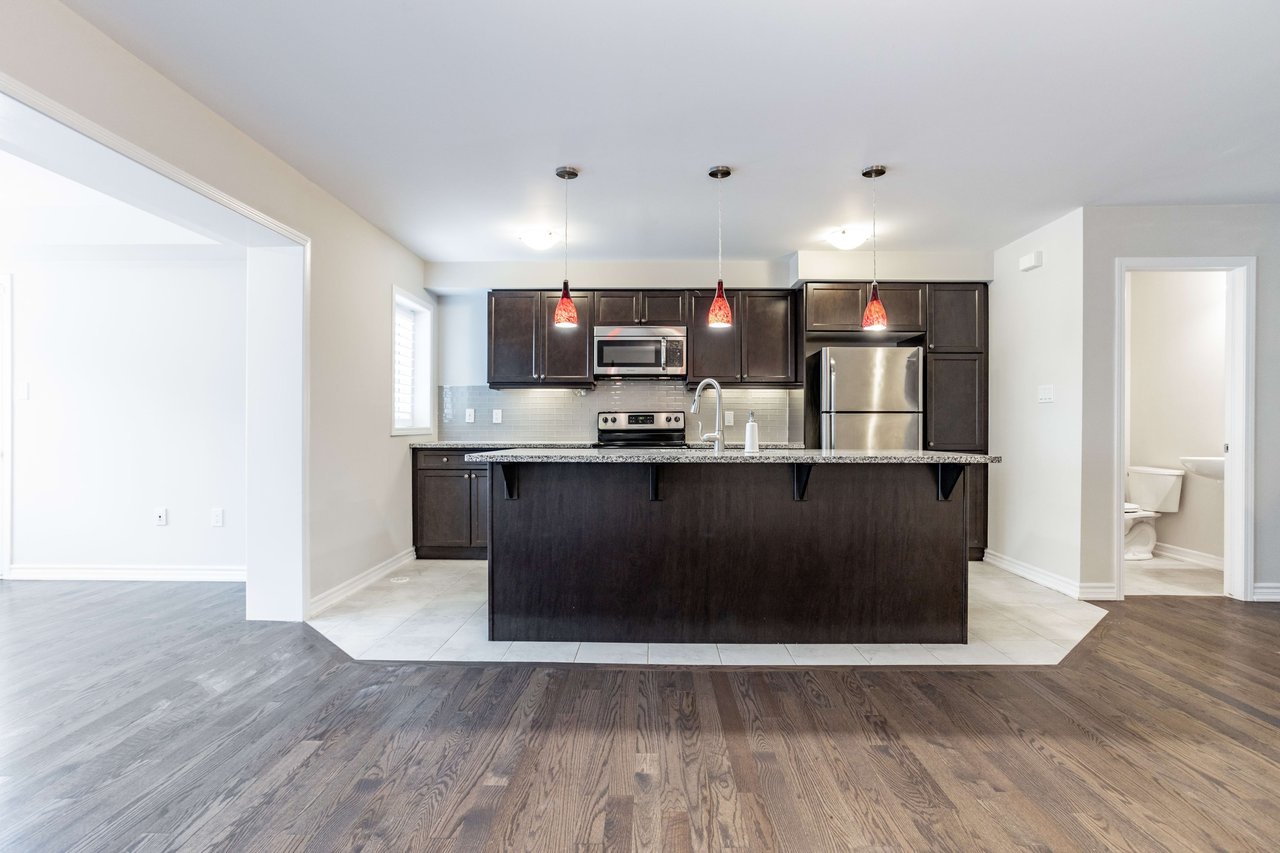 Townhome in Desirable Preserve Community!