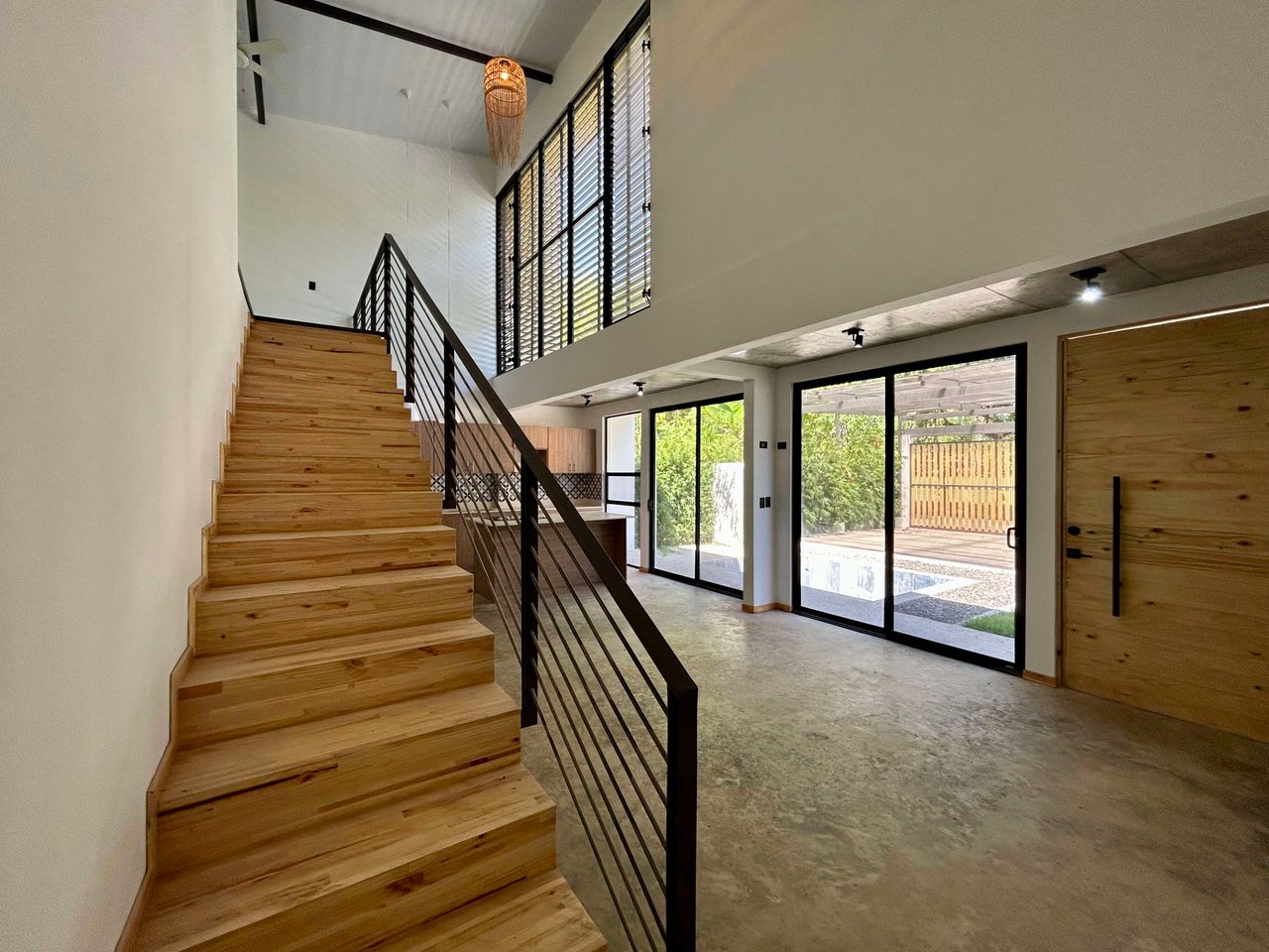 Brand New Modern 3 bed, 3 bath Villa in Uvita
