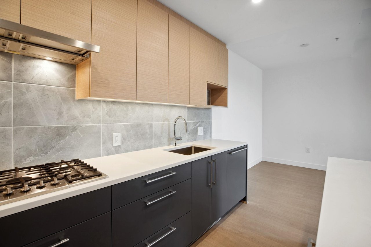 409-8888 Osler St