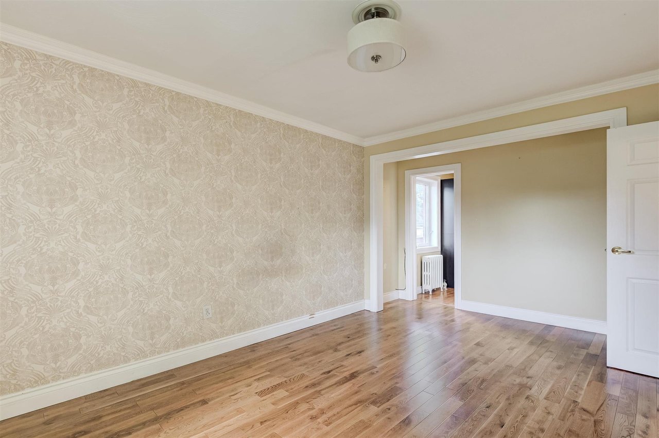 6 Tripp Cres