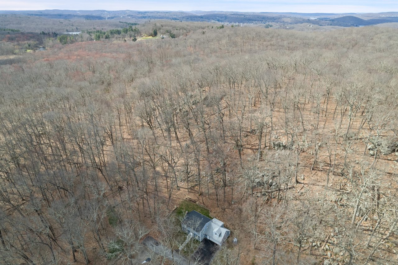 71 Forest Range Road, Katonah