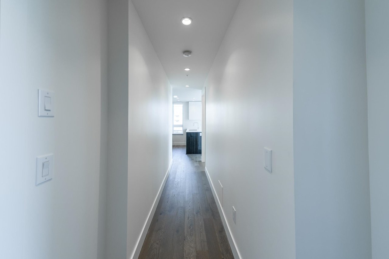 501-7777 Cambie St