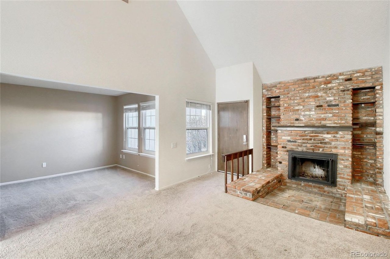13283 E Amherst Ave