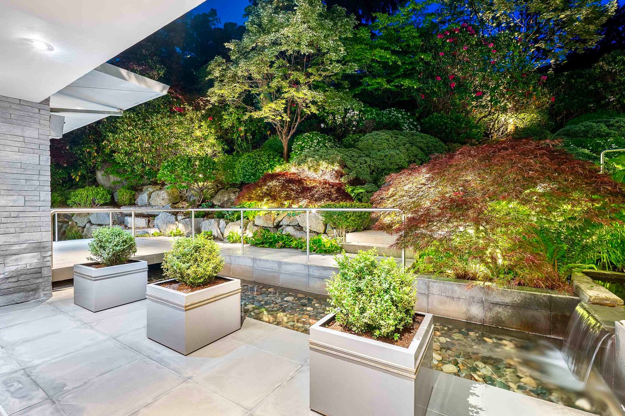 6275 St. Georges Cres
