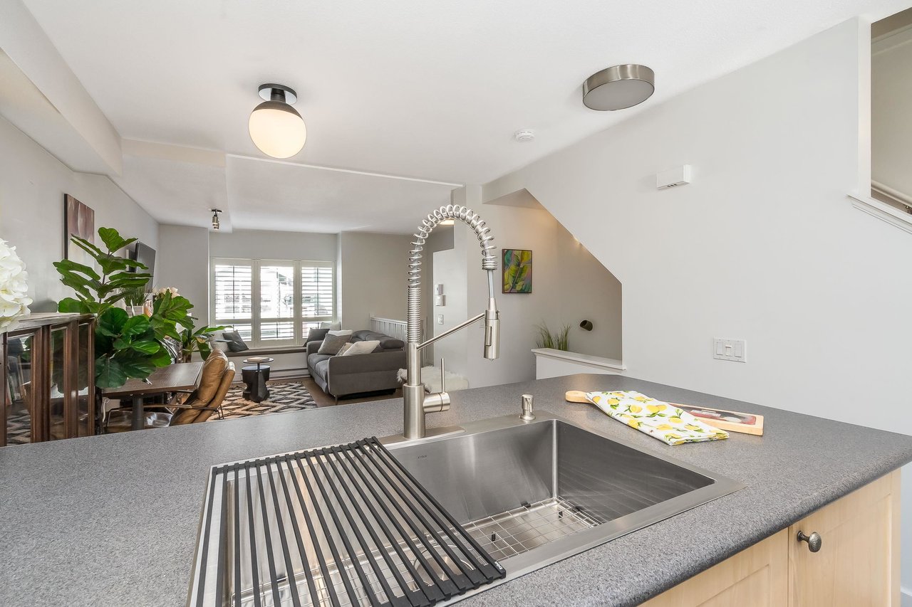 37-15168 36 Ave