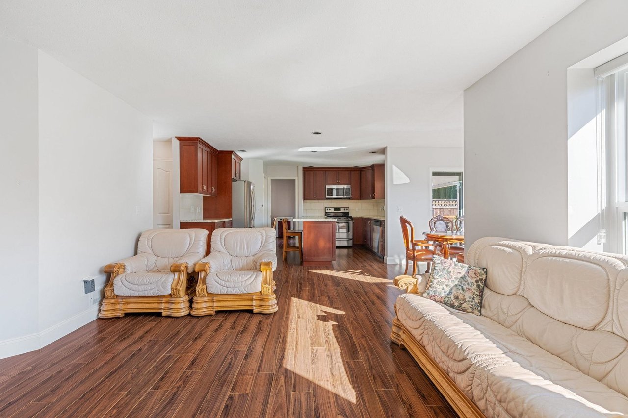 8118 153a St