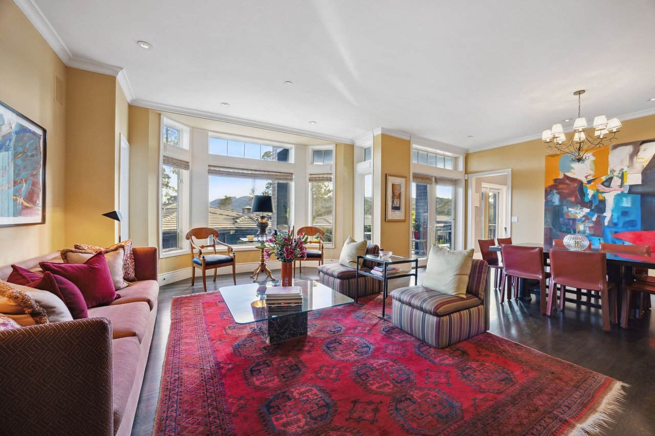 54 De Silva Island Drive