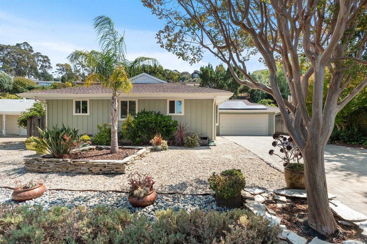 17 Enterprise Dr