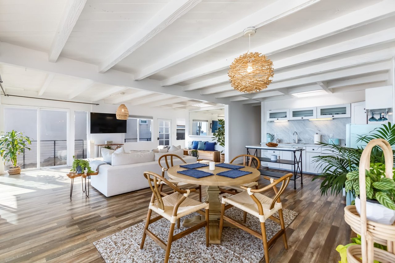 MALIBU BEACH HOUSE 50