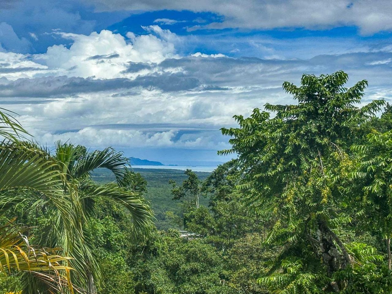 Secure Gated Villa Community, Ojochal, Puntarenas