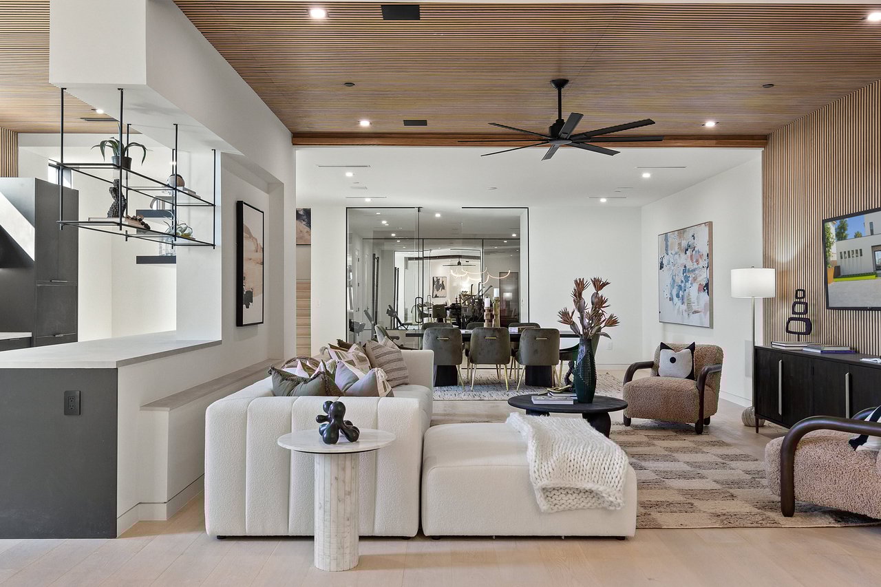 6809 Oasis Pass