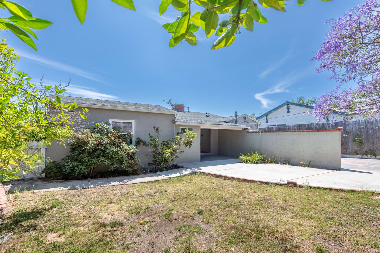 300 S Kenter Avenue